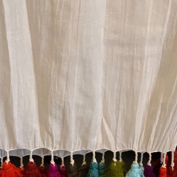 Cotton scarf, white with multi-coloured tassels, 4 feet x 2 feet - Picture 2 of 7